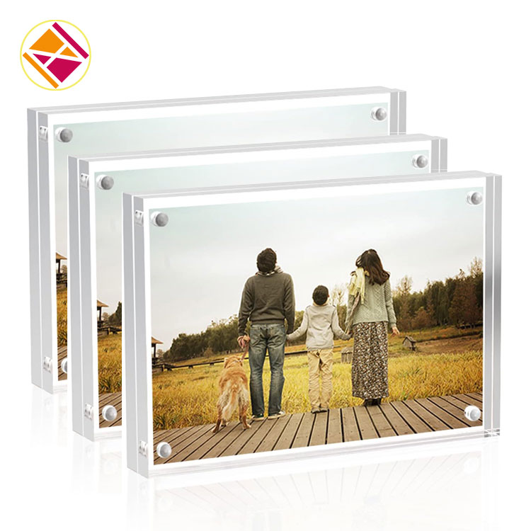 Chi phí bảng acrylic so với các tùy chọn bảng hiệu khác là bao nhiêu?